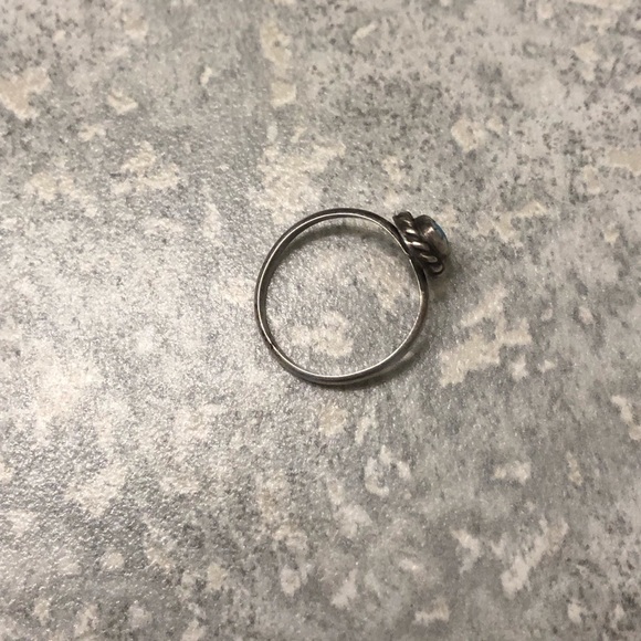 Petite Vintage turquoise and sterling ring - Picture 5 of 6